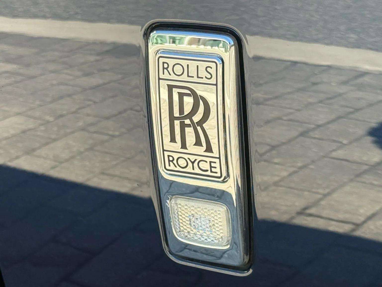 Used 2018 Rolls-Royce Dawn image 53