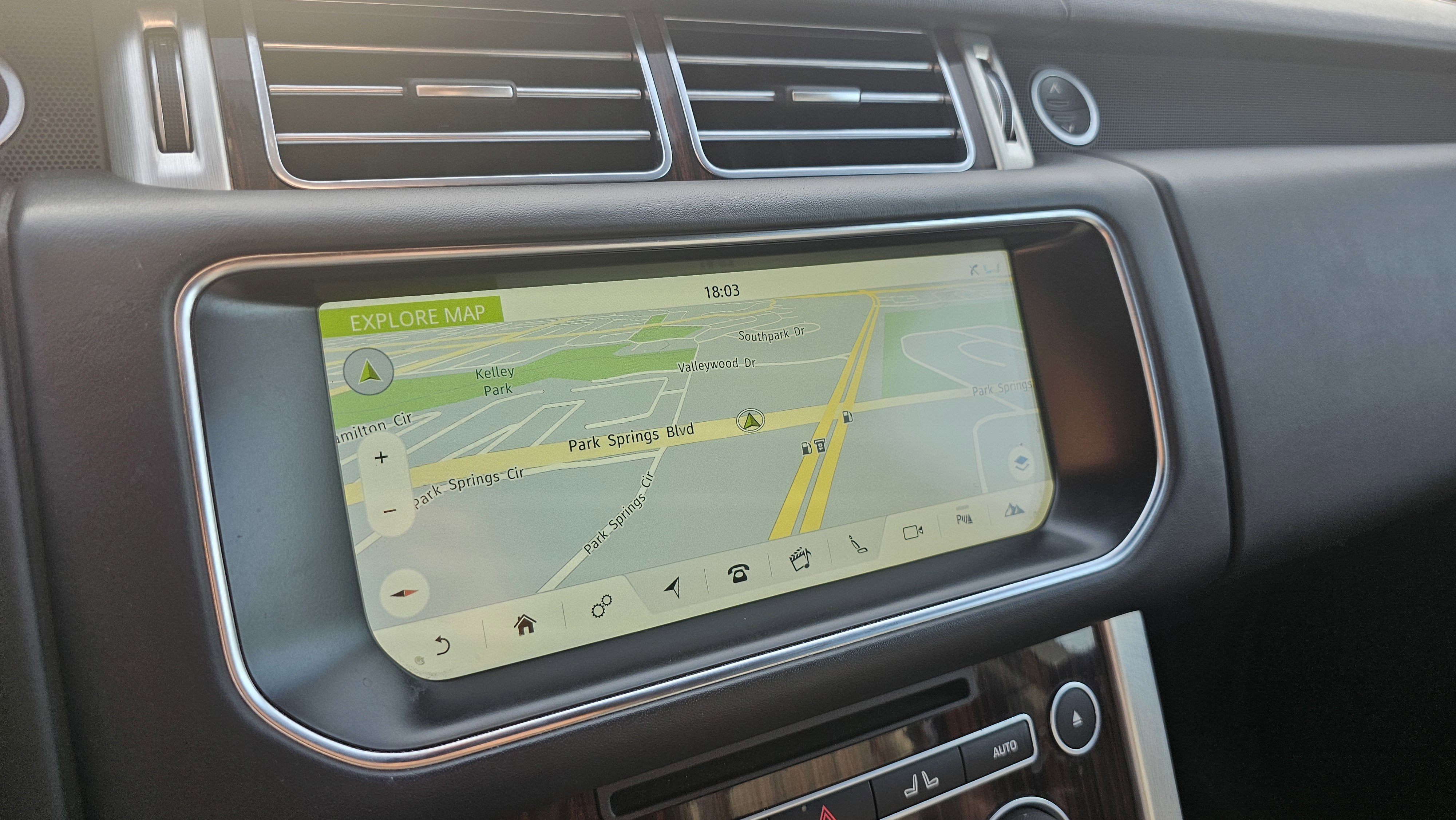 Used 2017 Land Rover Range Rover HSE image 43