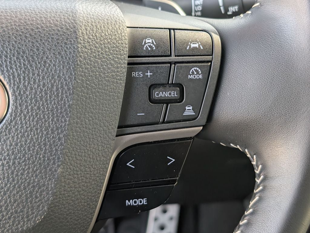 Used 2026 Toyota Camry SE FWD image 16