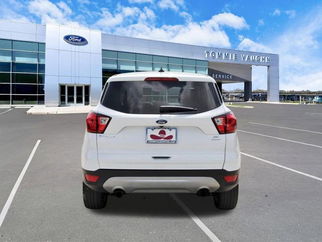 Used 2019 Ford Escape SE image 3