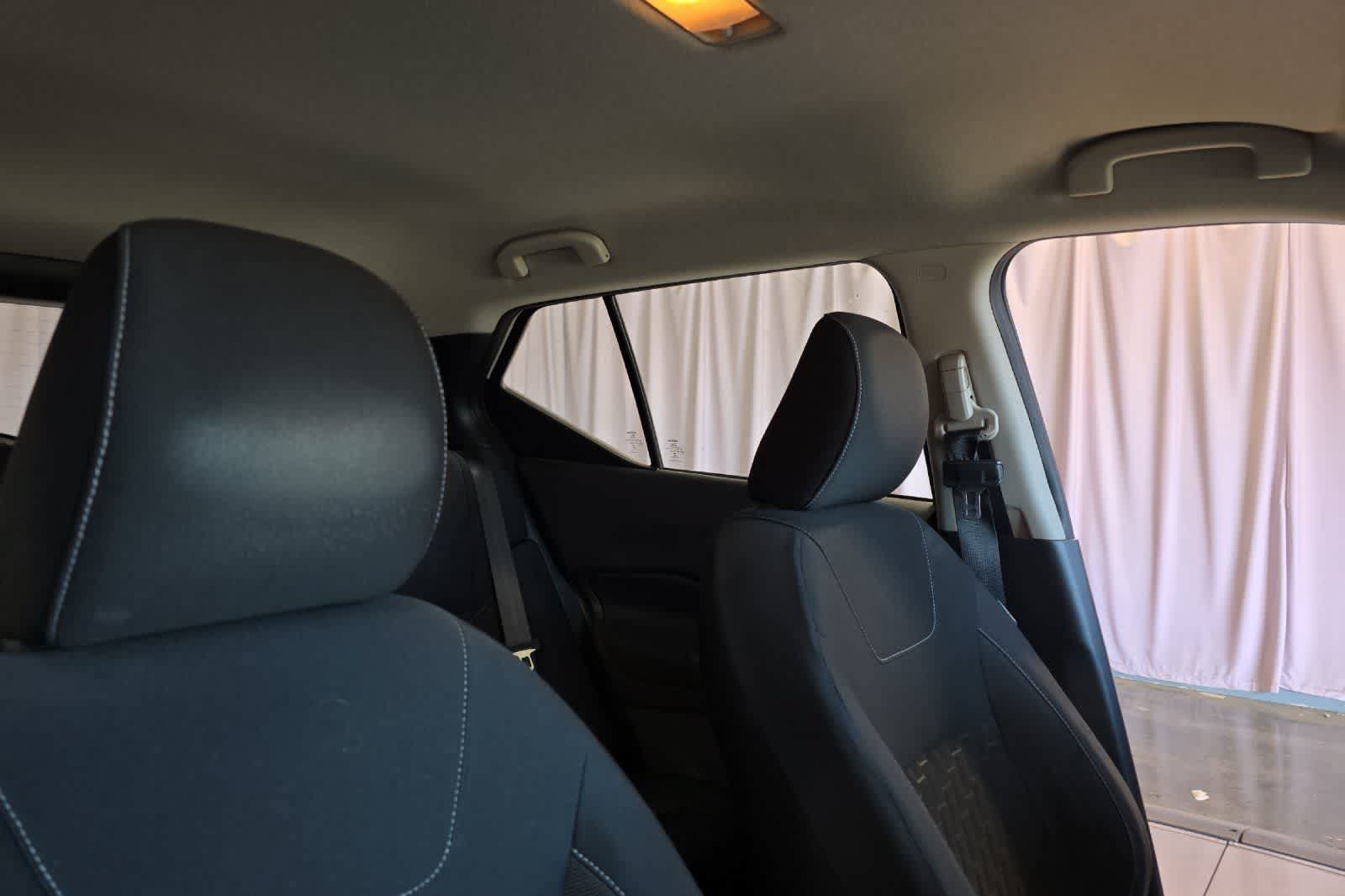 Used 2023 Nissan Kicks SV FWD image 18