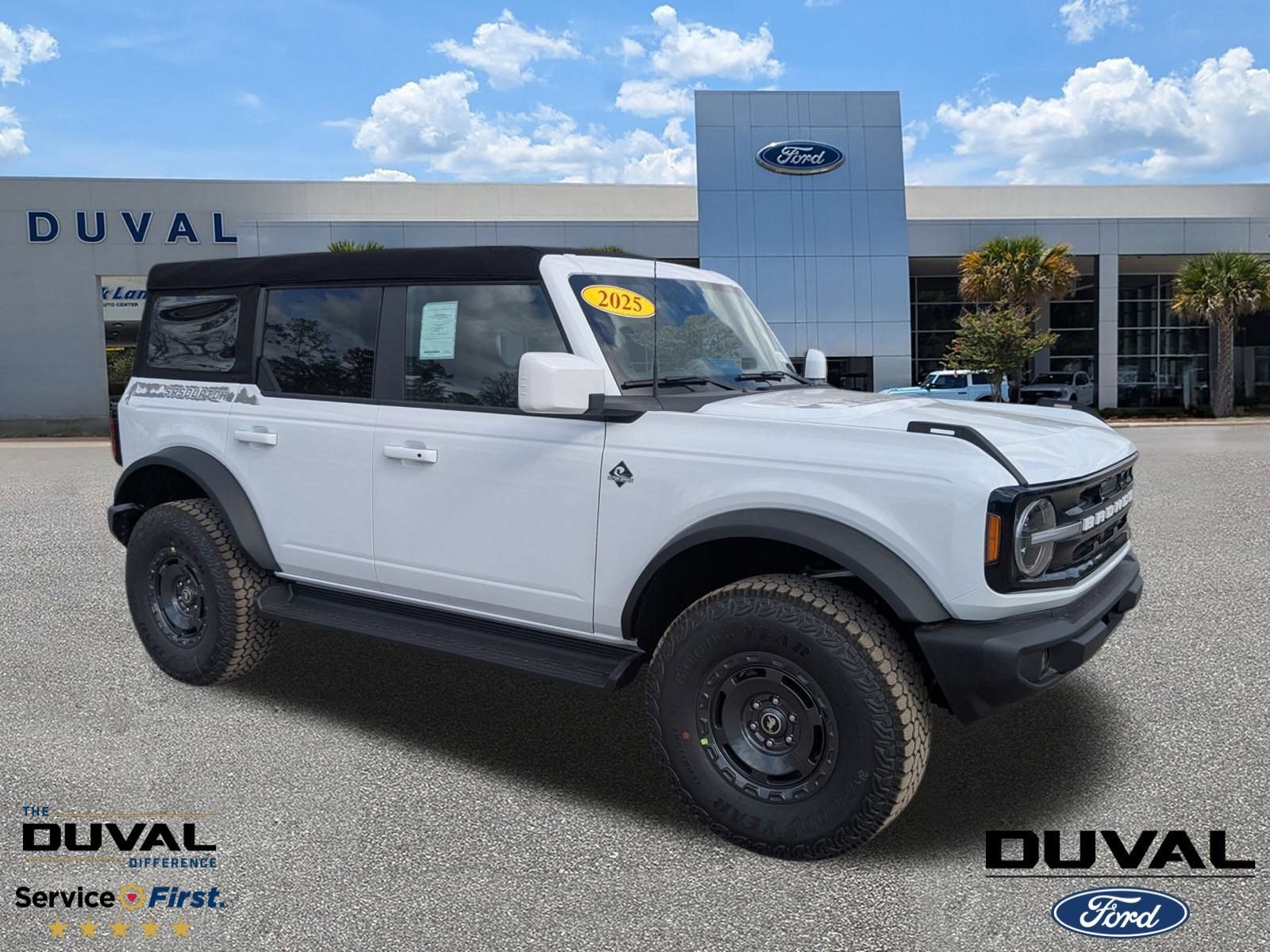 New 2025 Ford Bronco Outer Banks w/ Sasquatch Package
