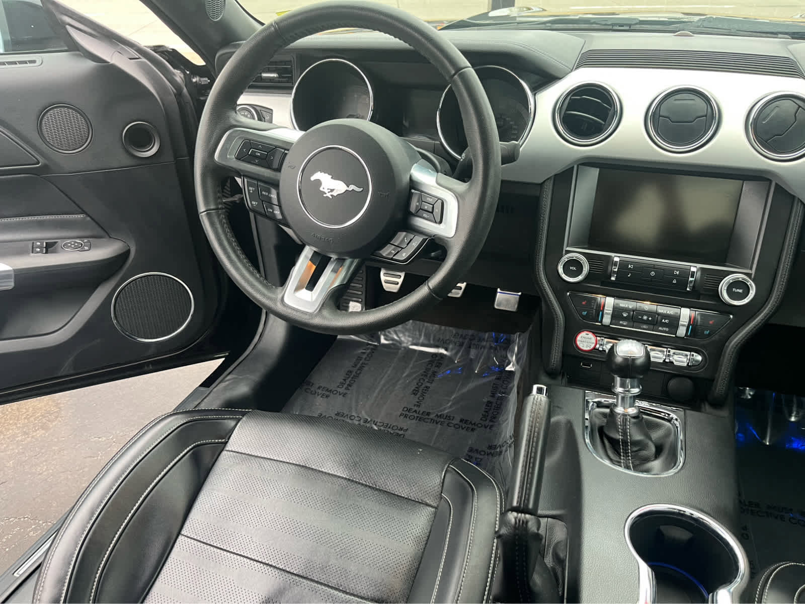 Used 2015 Ford Mustang GT Premium w/ Equipment Group 401A RWD image 10