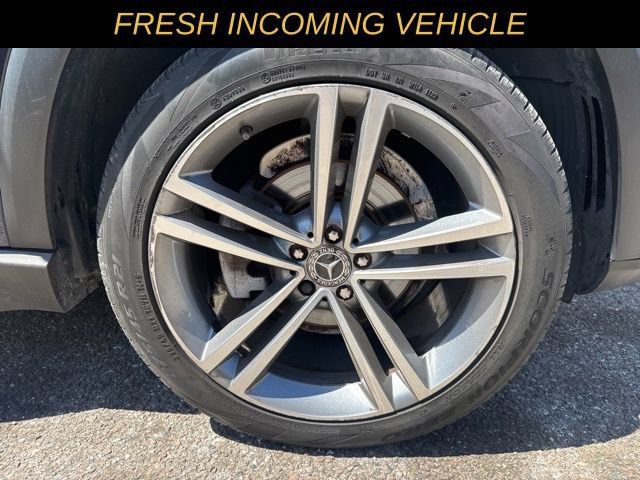 Used 2022 Mercedes-Benz GLE 350 w/ Premium Package image 6