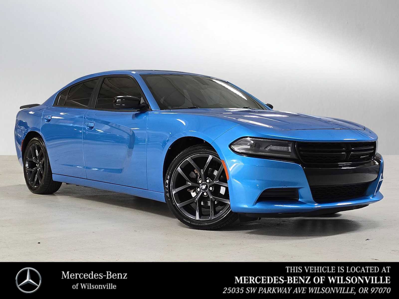 Used 2019 Dodge Charger SXT w/ Blacktop Package image 1