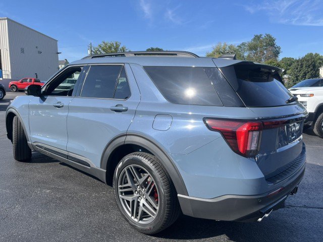 New 2026 Ford Explorer ST w/ Sun And Sound Package AWD/4WD image 6