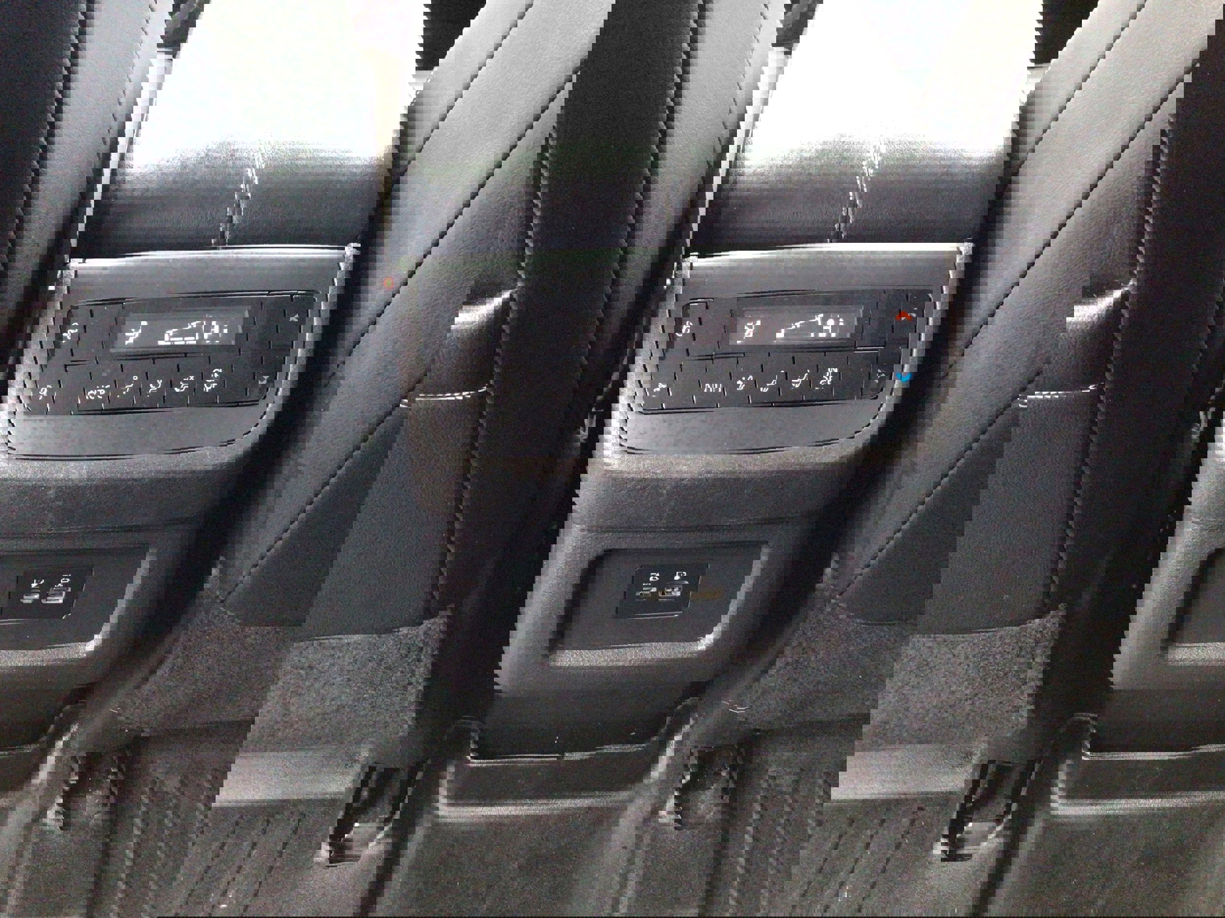 Used 2022 Nissan Pathfinder SL image 19