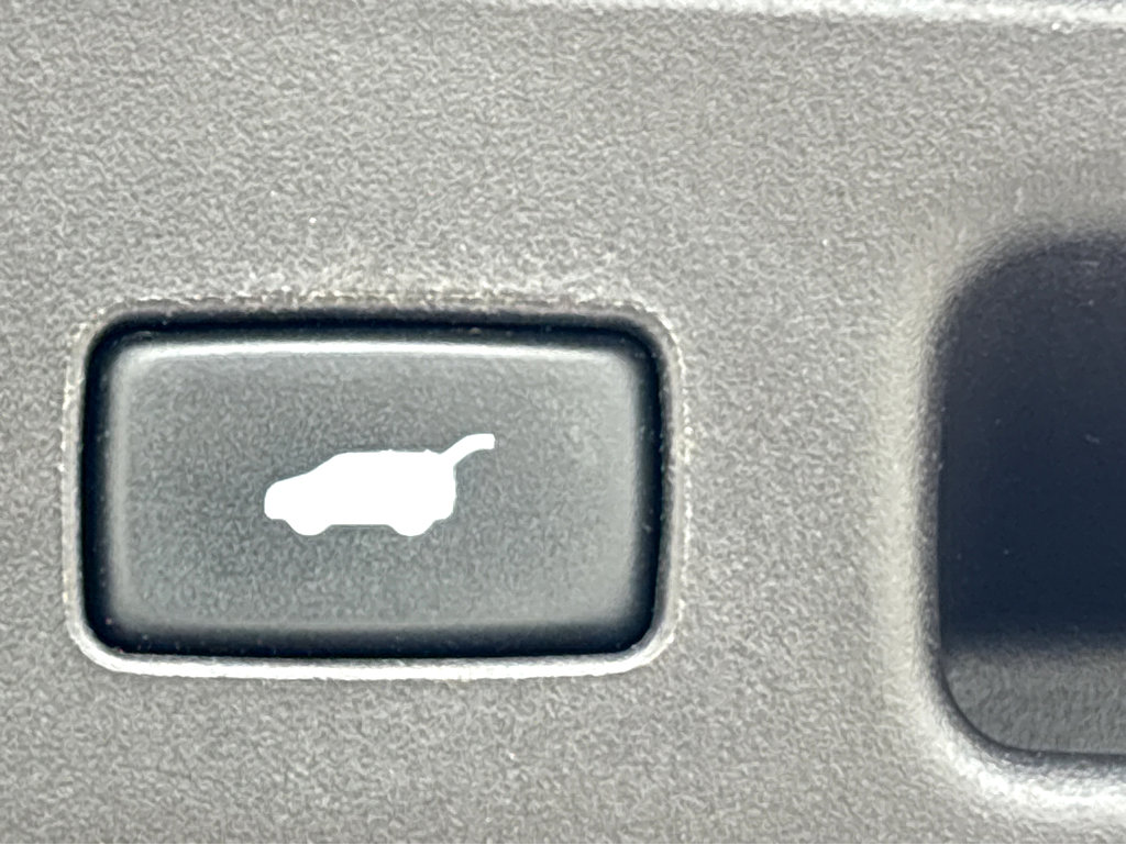 Used 2019 Acura MDX FWD w/ Technology Package image 16