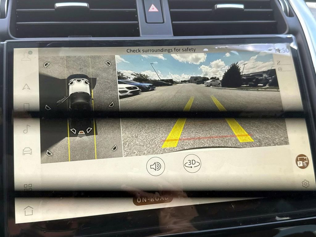 New 2025 Land Rover Discovery Dynamic SE image 21