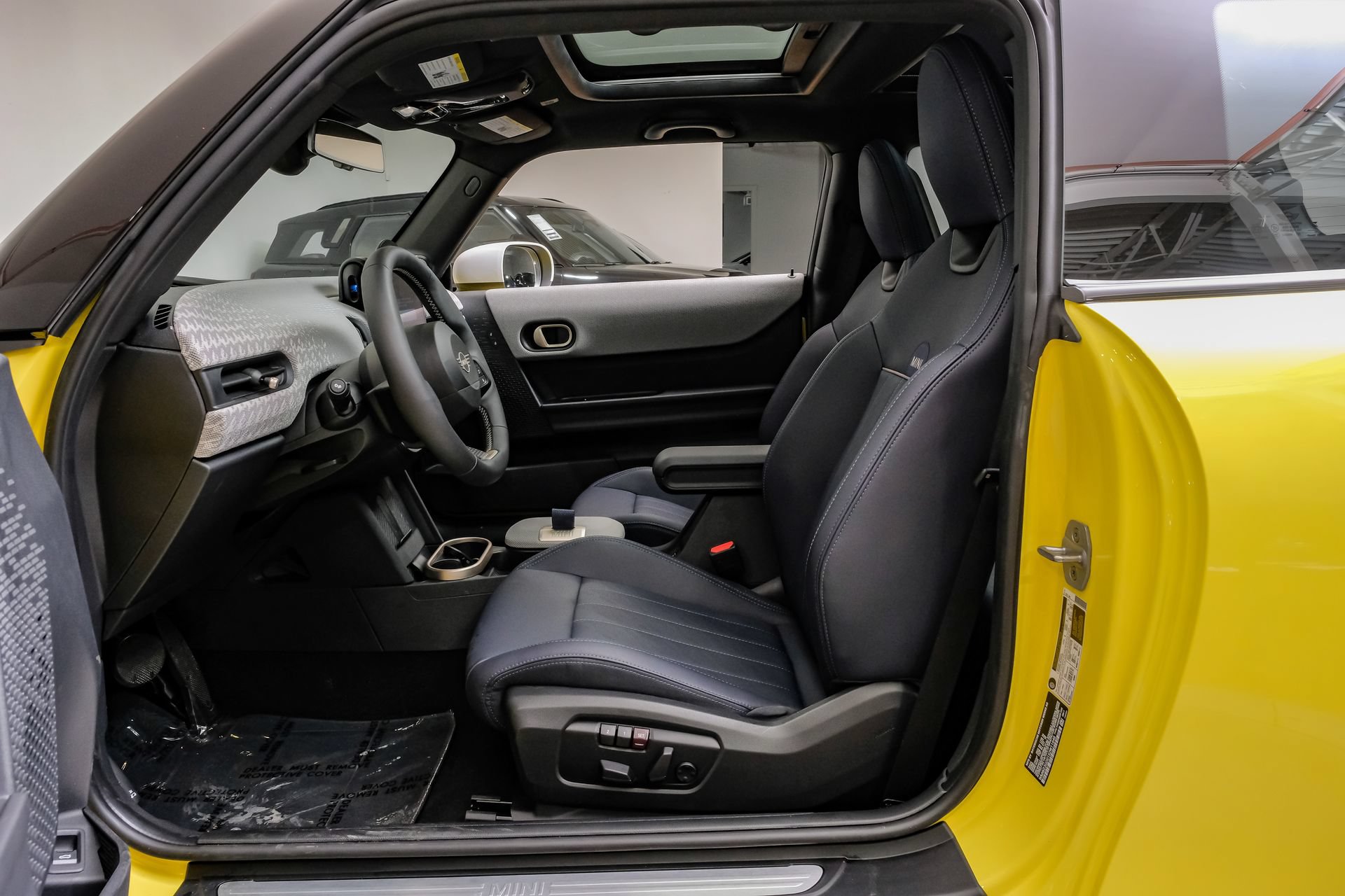 Used 2025 MINI Cooper S FWD image 4