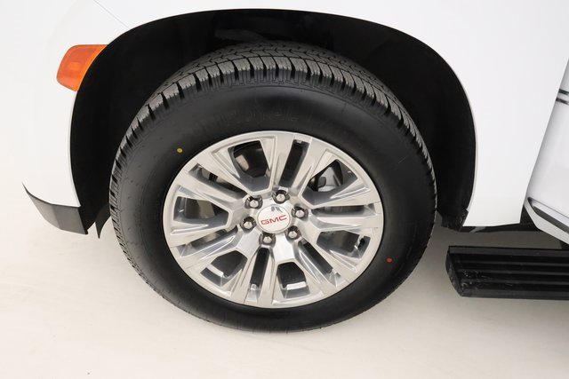 Certified 2023 GMC Yukon Denali image 7
