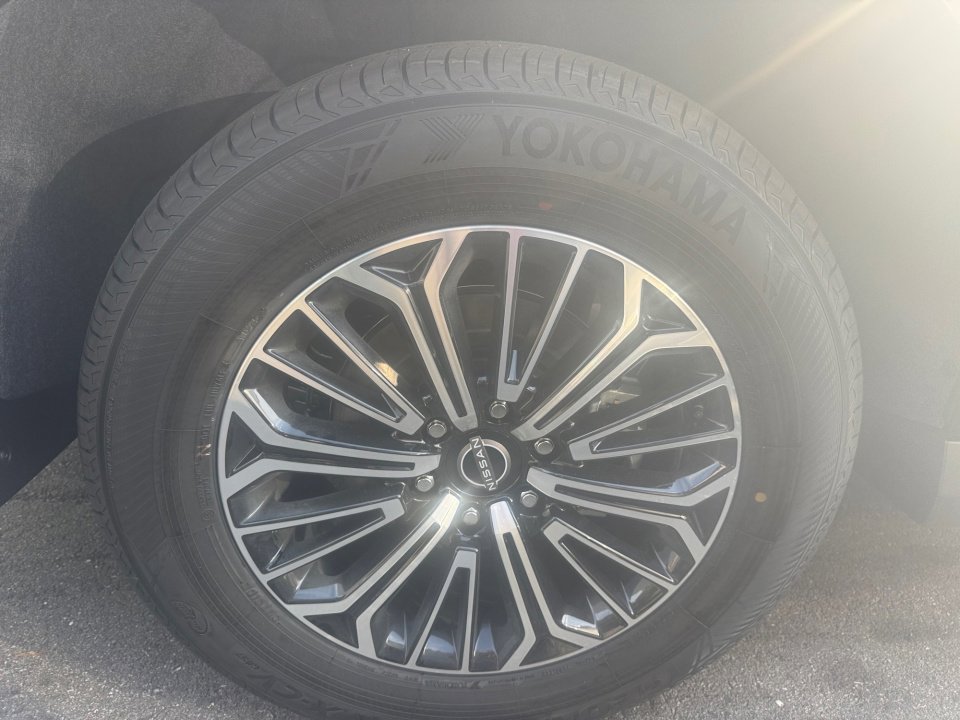 New 2026 Nissan Armada SL image 23