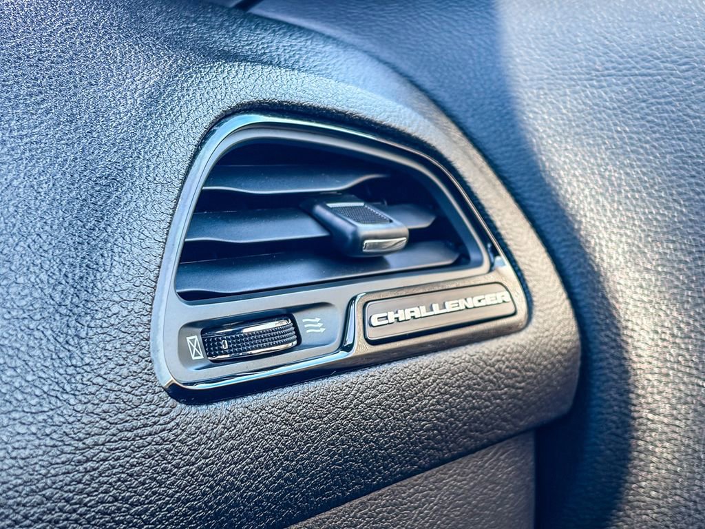 Used 2021 Dodge Challenger SXT image 51