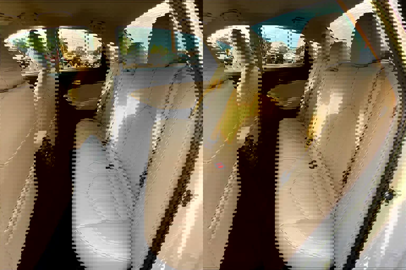 Used 2020 Toyota Avalon XLE image 20