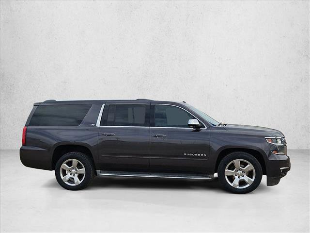 Used 2015 Chevrolet Suburban LTZ RWD image 17