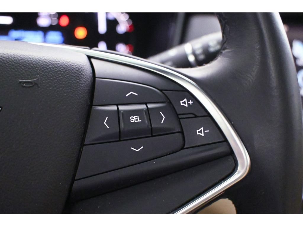 Used 2018 Cadillac XT5 Luxury w/ Driver Awareness Package AWD/4WD image 40