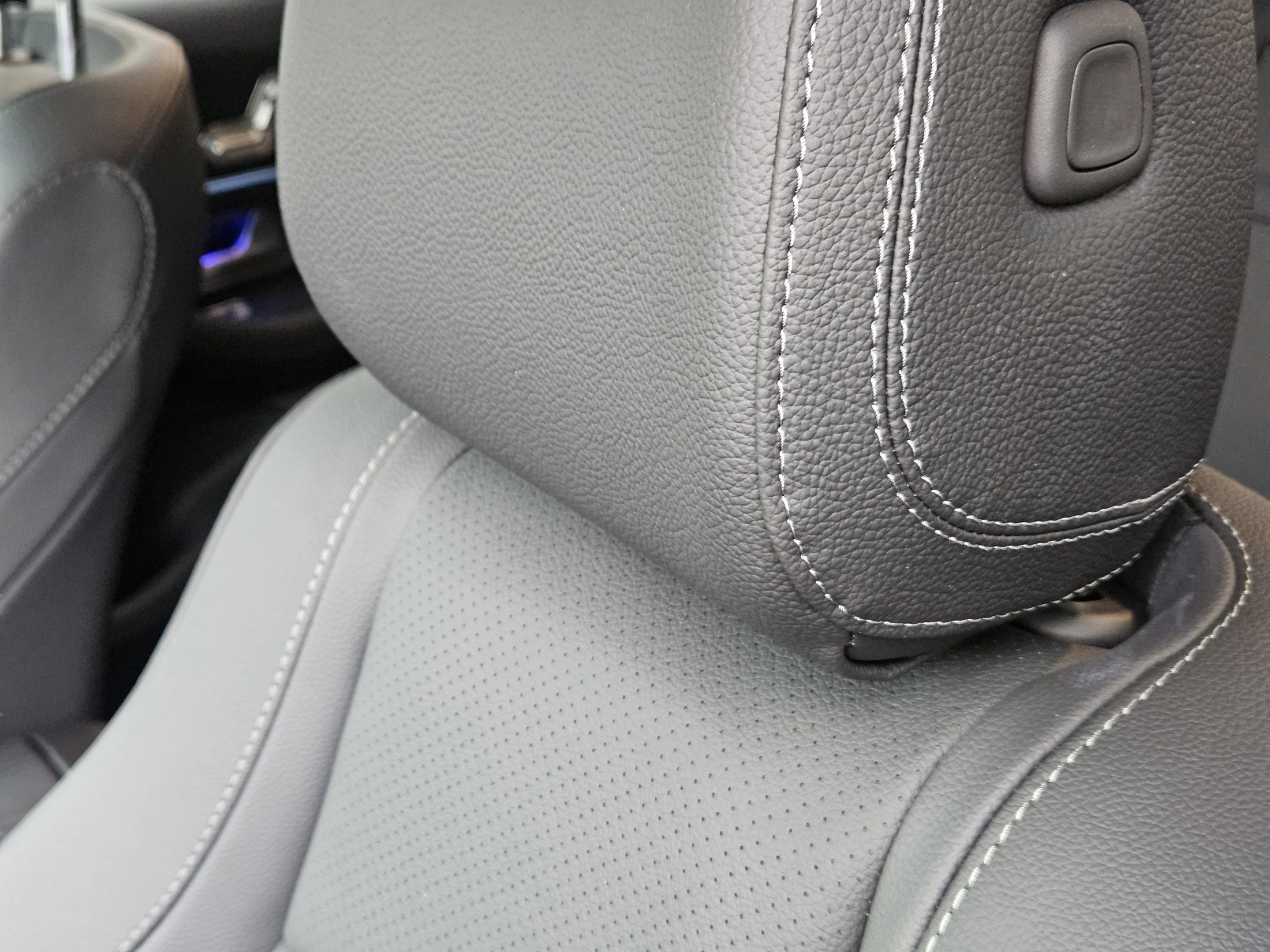 Certified 2026 Mercedes-Benz GLE 350 4MATIC image 7