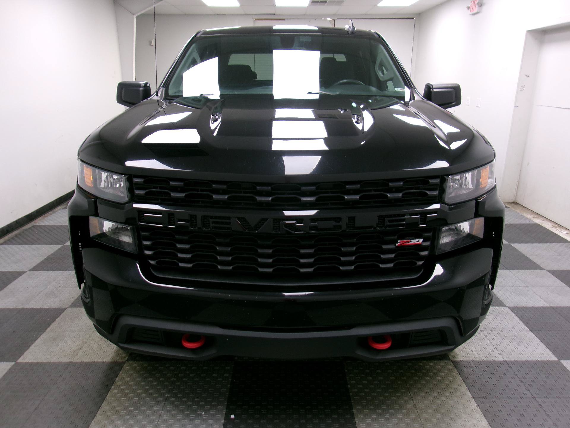 Used 2022 Chevrolet Silverado 1500 Custom Trail Boss w/ Midnight Edition AWD/4WD image 9