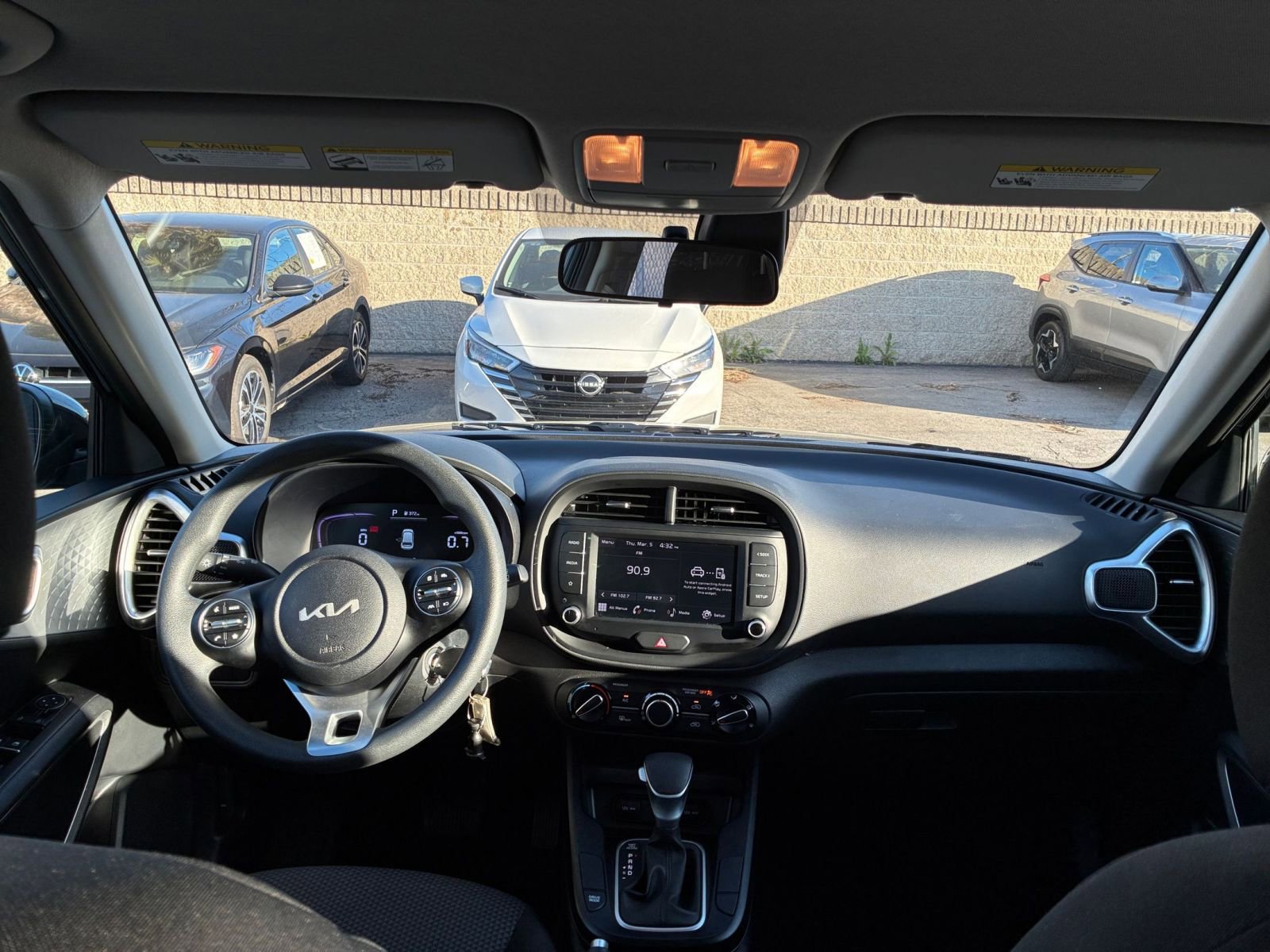 Used 2025 Kia Soul LX w/ LX Technology Package image 31