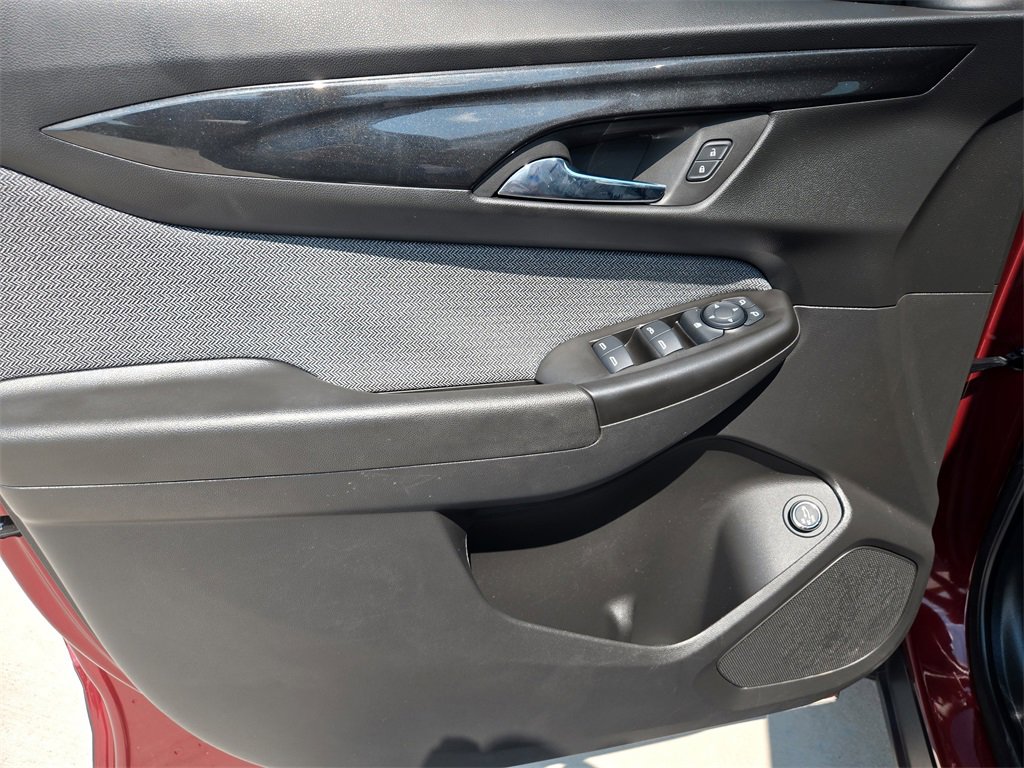 Used 2024 Chevrolet TrailBlazer LT w/ Convenience Package image 32