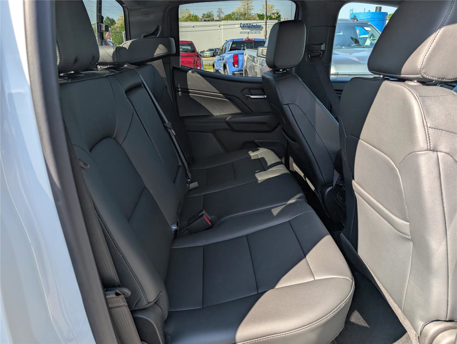 New 2026 Chevrolet Colorado LT w/ LT Convenience Package AWD/4WD image 7