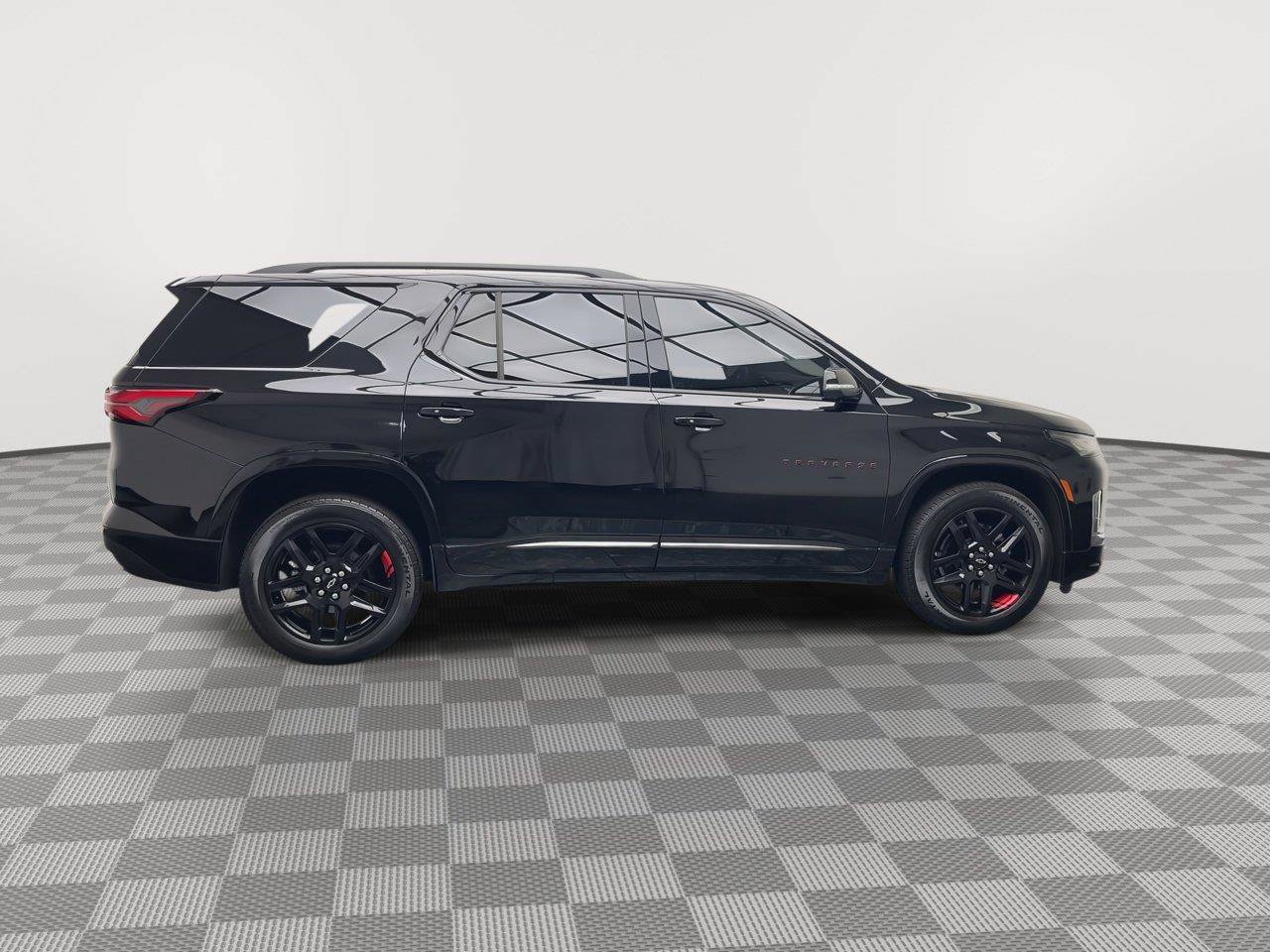 Certified 2022 Chevrolet Traverse Premier w/ Redline Edition AWD/4WD image 44