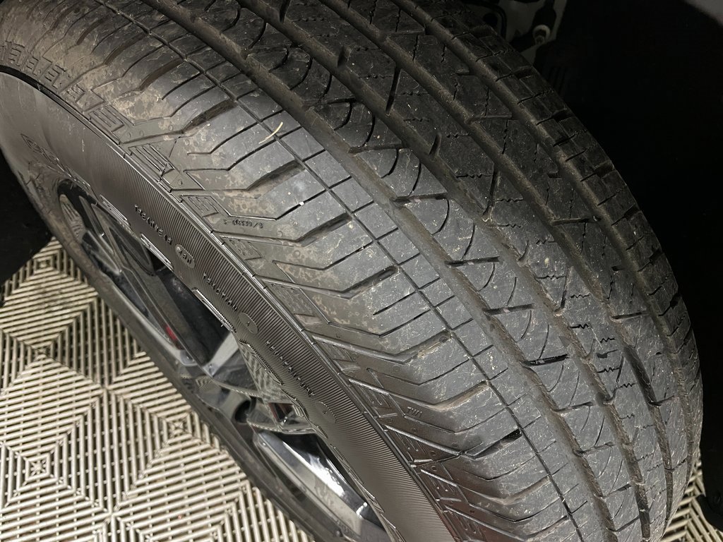 Used 2025 Chevrolet Blazer LT w/ Convenience Package image 47