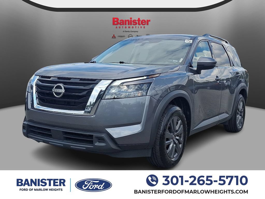 Used 2024 Nissan Pathfinder SV