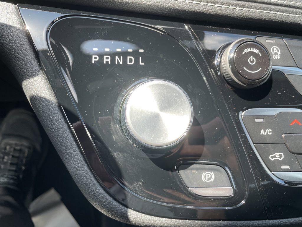 New 2026 Chrysler Pacifica Select image 37