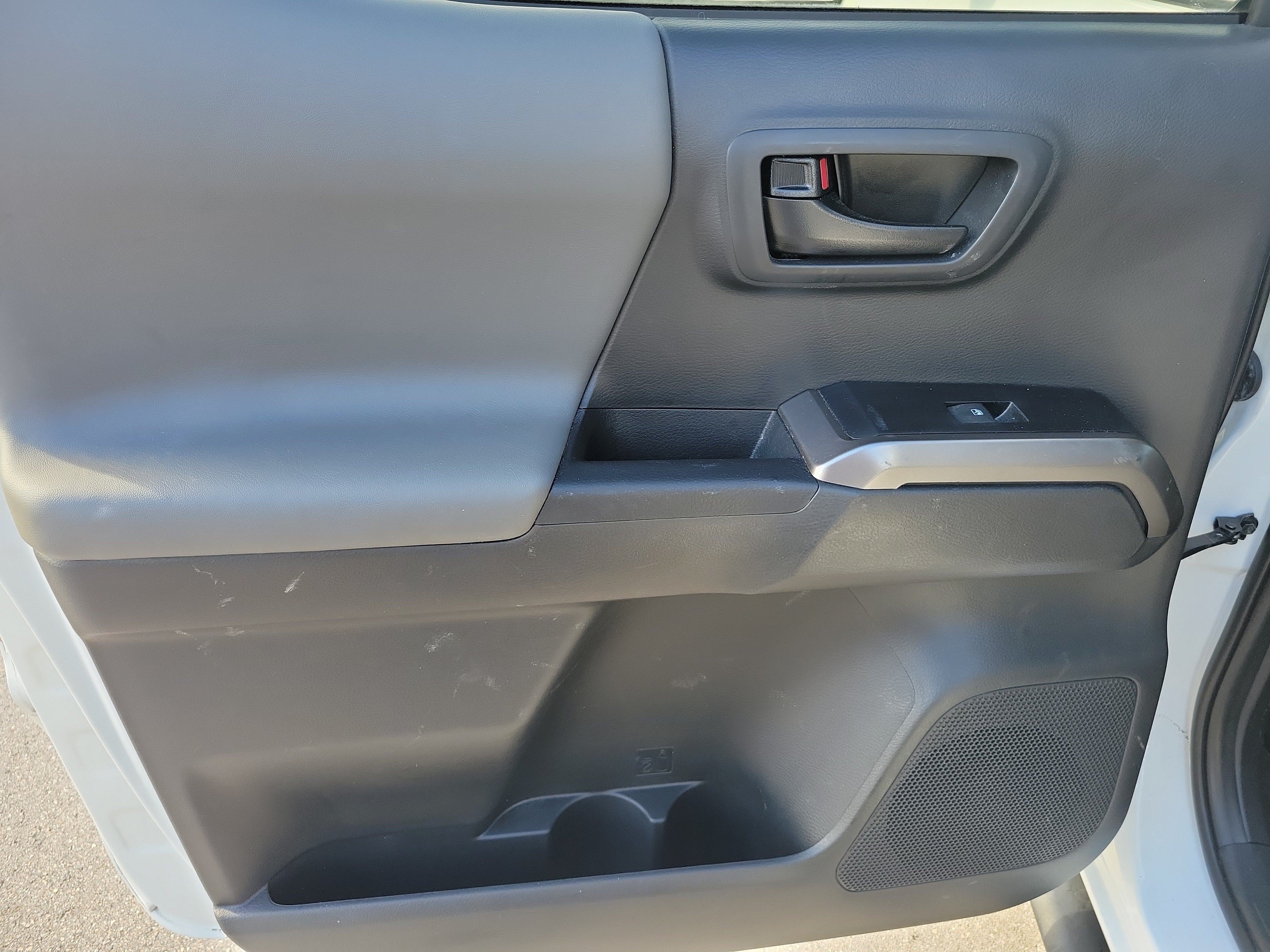 Used 2023 Toyota Tacoma SR5 w/ Technology Package RWD image 12