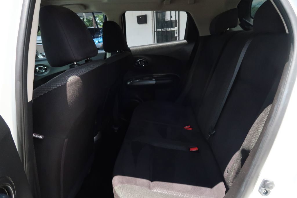 Used 2016 Nissan Juke SV FWD image 7