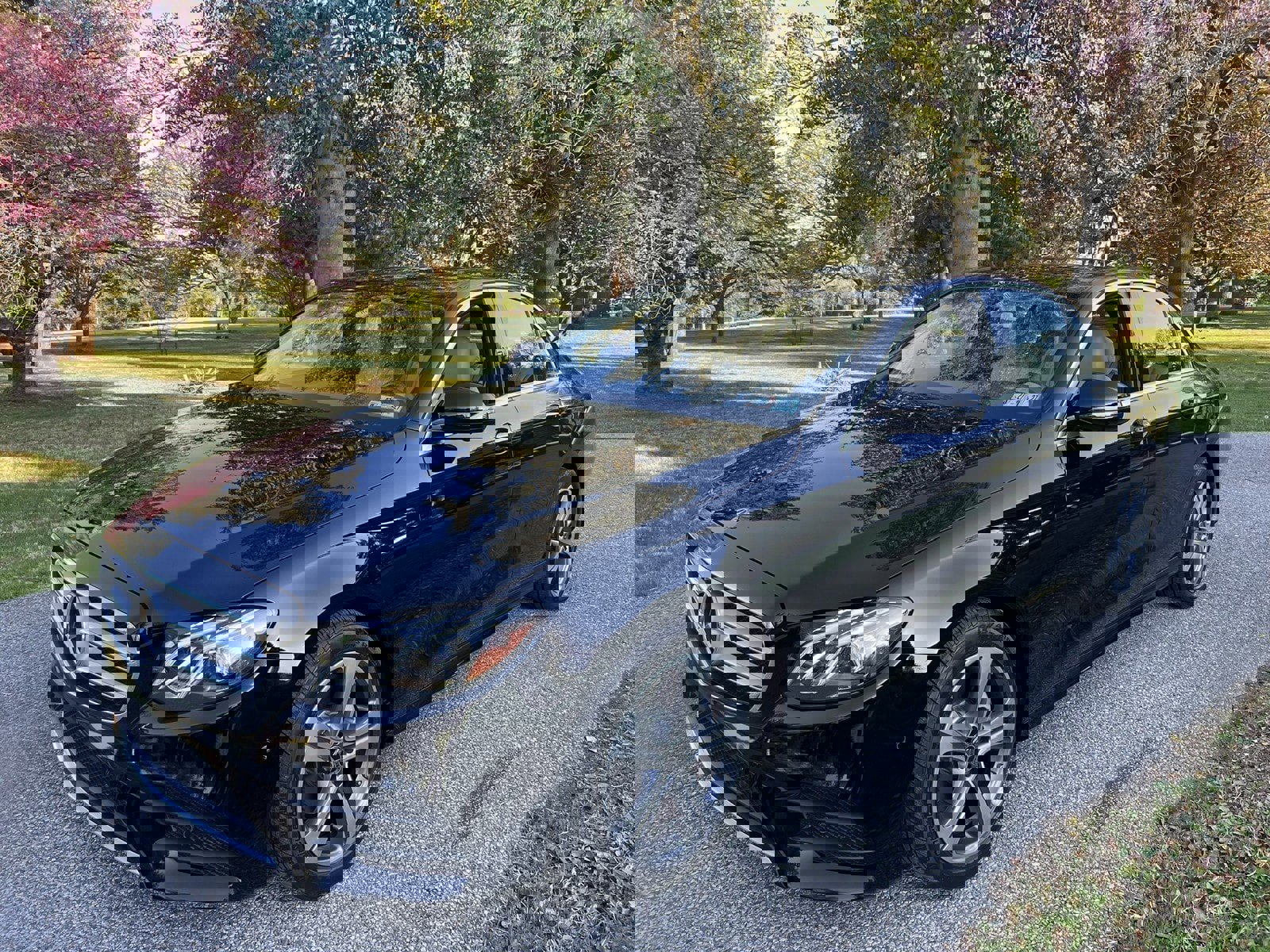 Used 2019 Mercedes-Benz E 300 4MATIC image 4