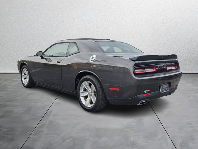 Used 2023 Dodge Challenger SXT image 4