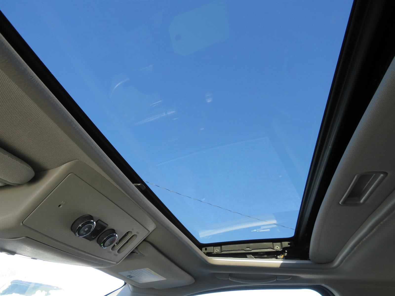 Used 2011 Nissan Armada Platinum w/ 2nd Row Captain Seat Pkg image 20