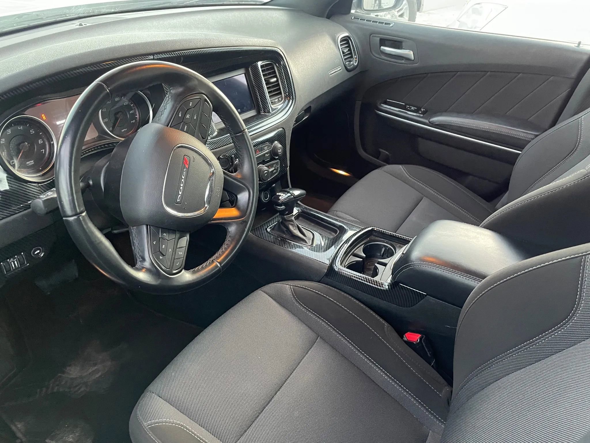 Used 2022 Dodge Charger SXT image 4