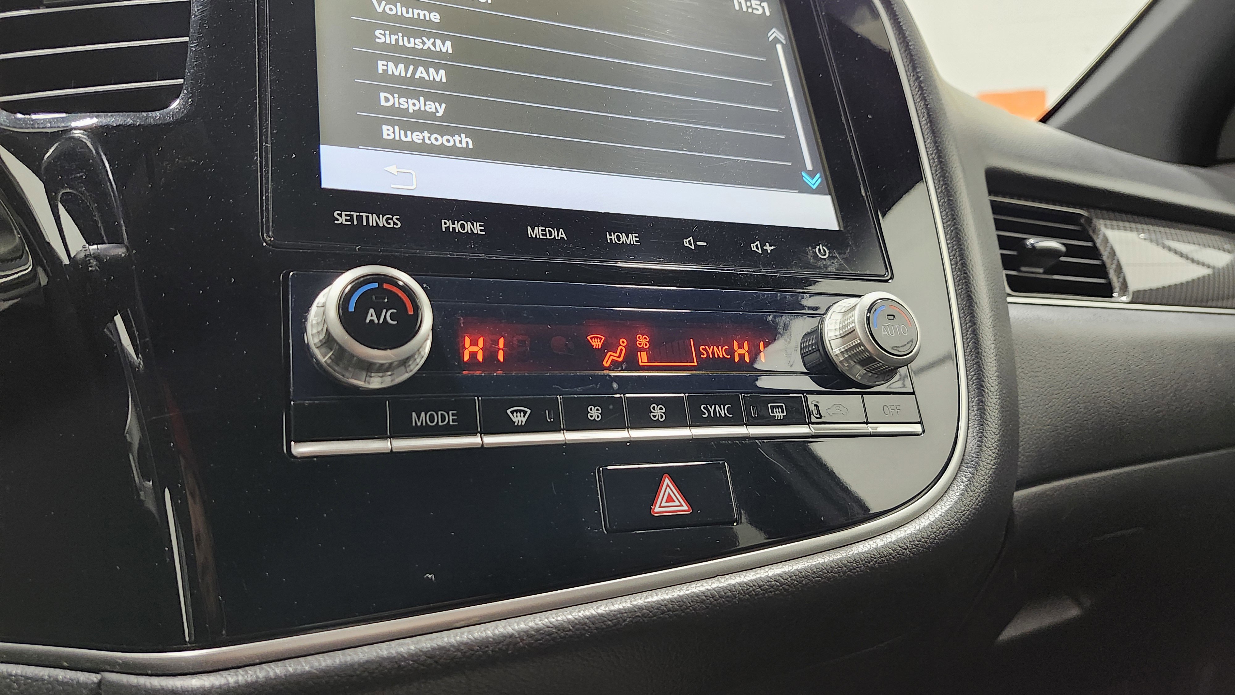 Used 2022 Mitsubishi Outlander SEL image 35