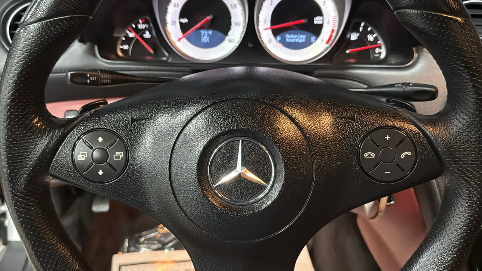 Used 2009 Mercedes-Benz SL 550 image 11
