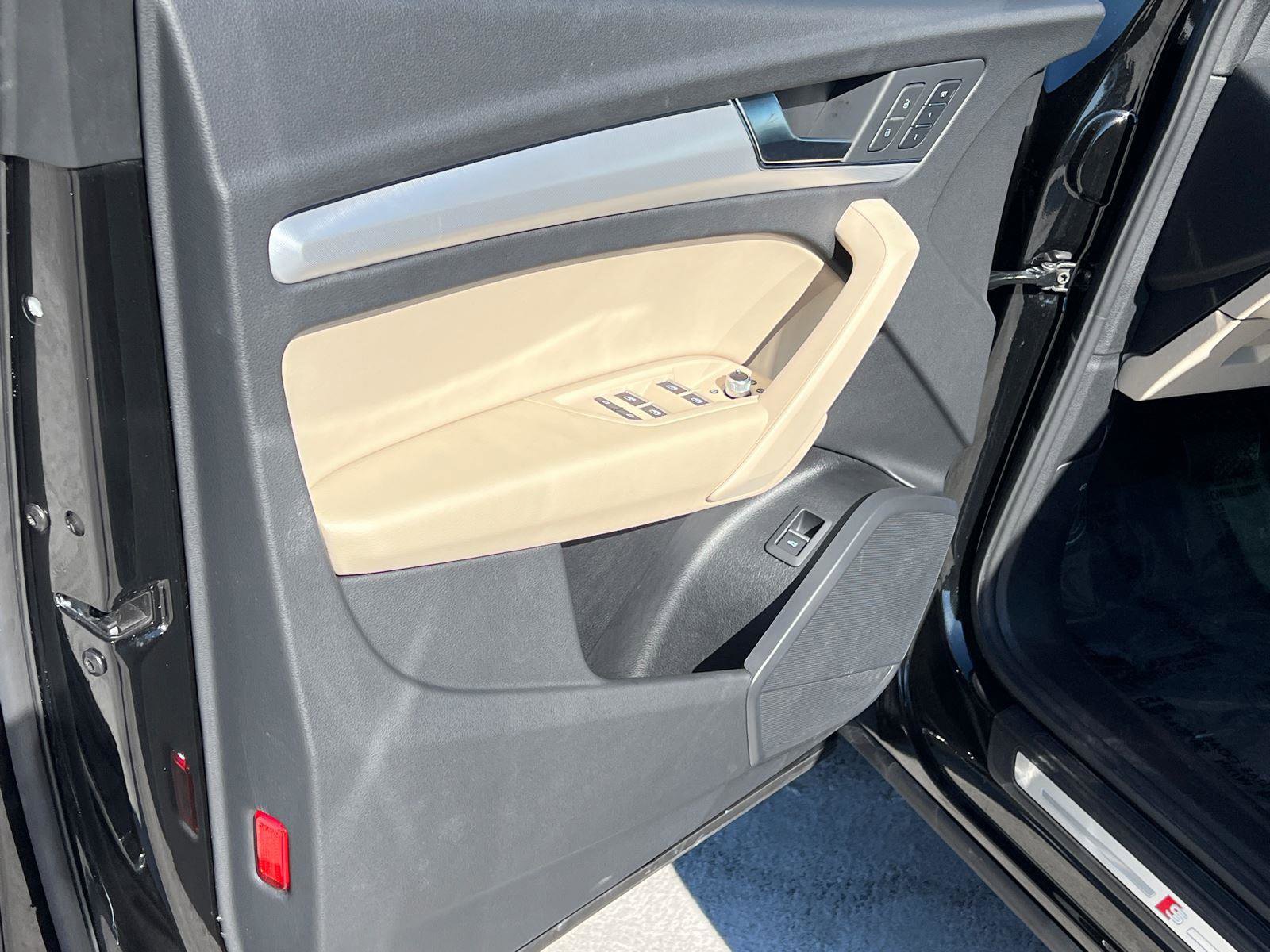 Used 2025 Audi Q5 2.0T Premium w/ Convenience Plus Package image 10