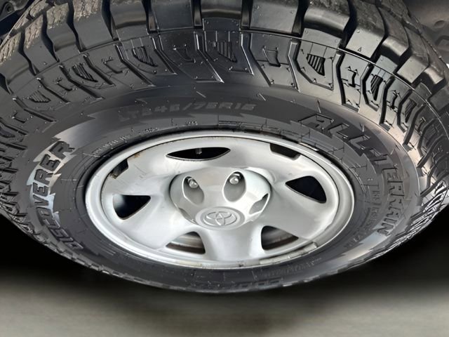 Used 2006 Toyota Tacoma PreRunner image 16