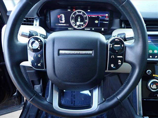 Used 2020 Land Rover Discovery Sport SE image 15