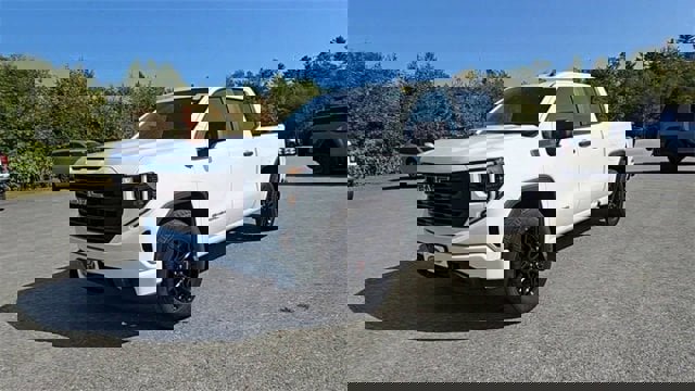 New 2024 GMC Sierra 1500 Pro w/ Graphite Edition image 4