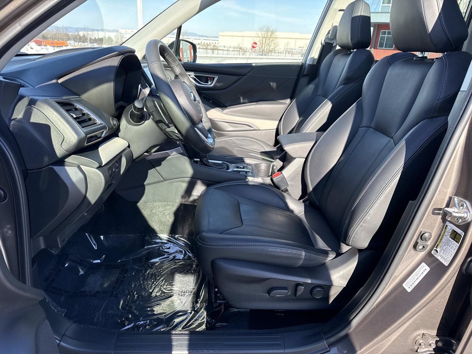 Used 2023 Subaru Forester Limited AWD/4WD image 24