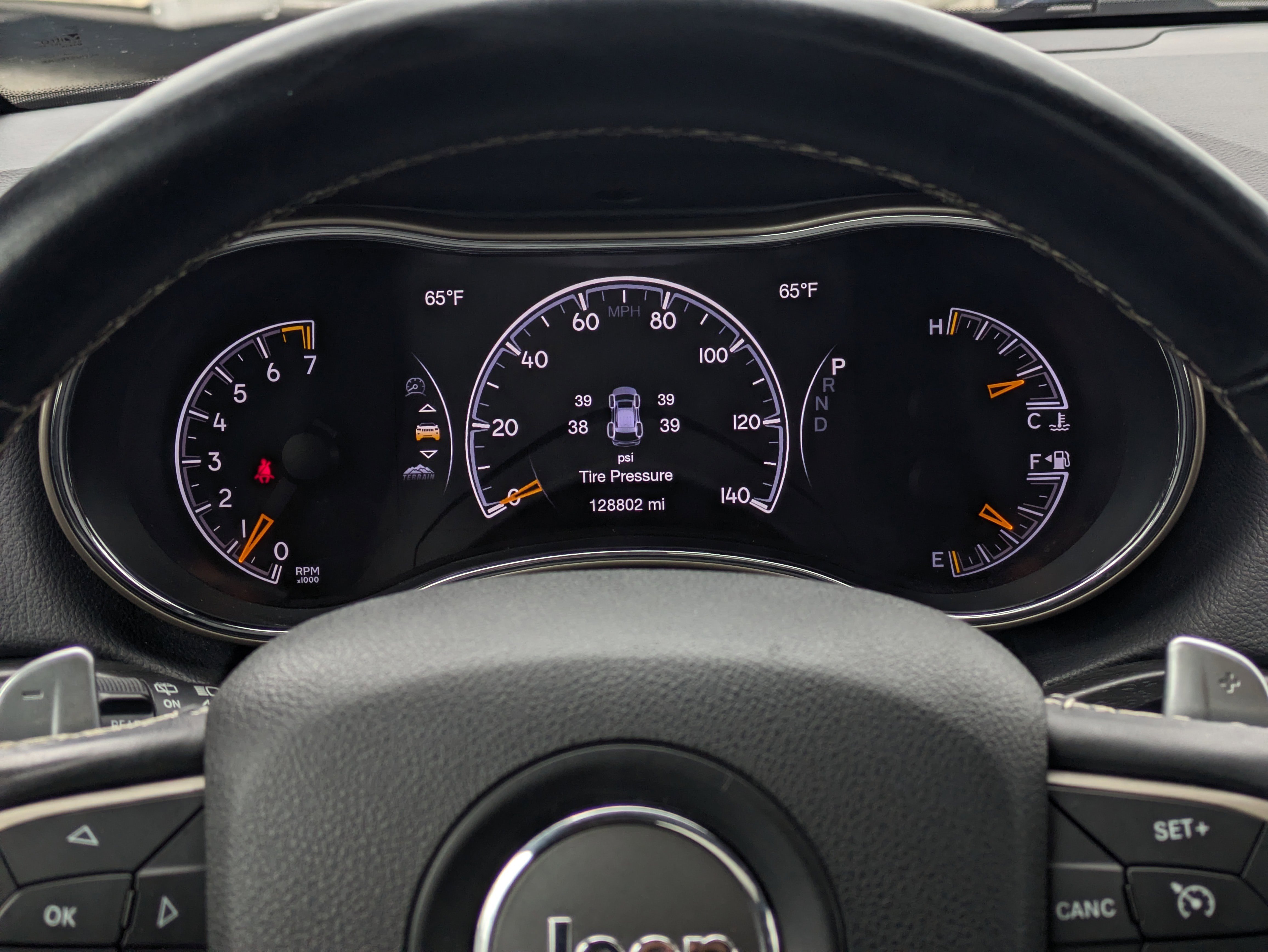 Used 2017 Jeep Grand Cherokee Limited image 29