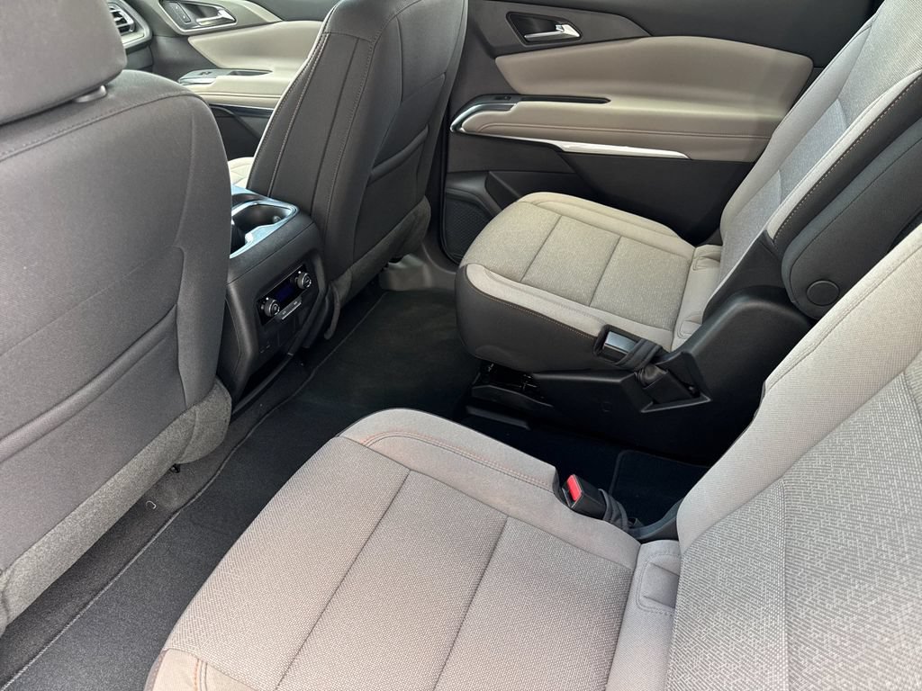 New 2026 Chevrolet Traverse LT FWD image 11