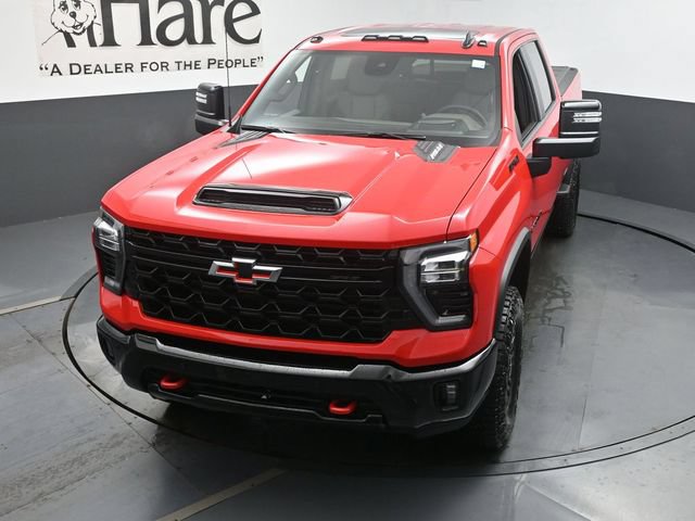 New 2026 Chevrolet Silverado 2500 ZR2 w/ LPO, Dark Essentials Package AWD/4WD image 23