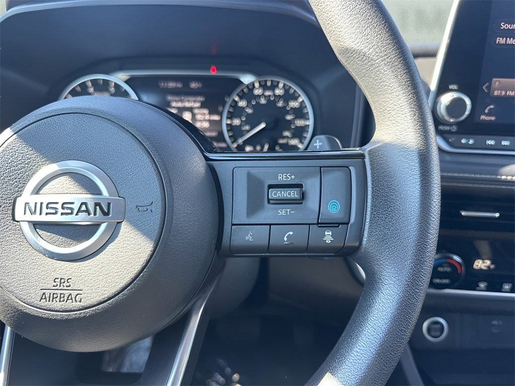 Used 2021 Nissan Rogue SV image 15