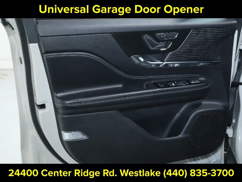 Used 2022 Lincoln Corsair AWD w/ Equipment Group 101A image 15