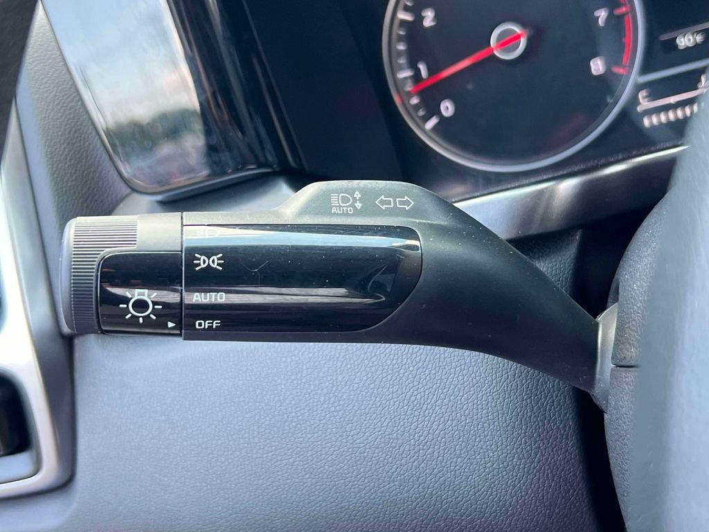 Certified 2023 Kia Sorento LX FWD image 23