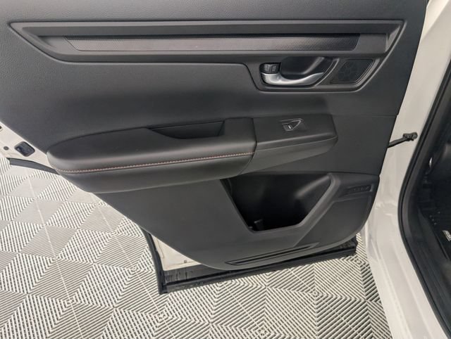 Used 2025 Honda CR-V Sport-L image 29