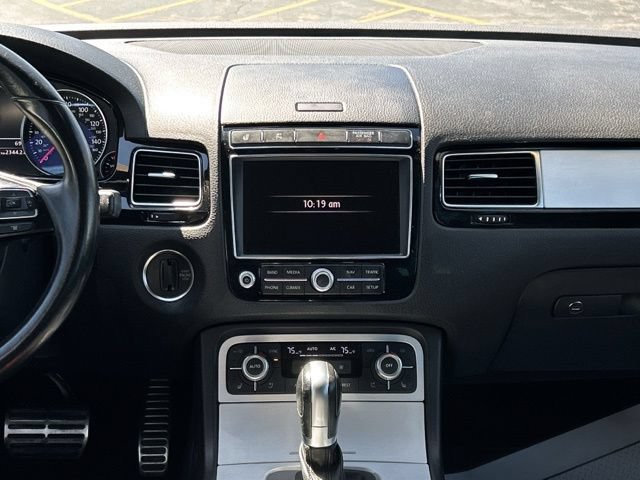 Used 2017 Volkswagen Touareg Wolfsburg Edition AWD/4WD image 25